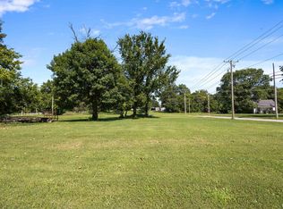 705 & 707 N Monroe St, Marion, IL 62959