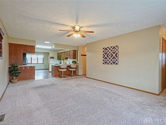 3rd image of 1257 Waterbury Pl