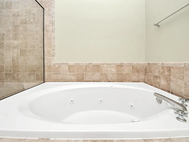 8715 Meadowcroft Dr #404 — Photo 22