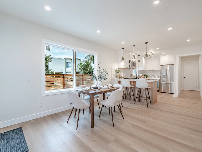 8629 Guthrie Ave — Photo 7