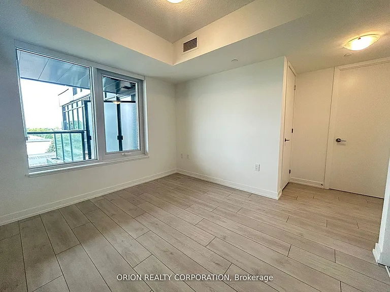556 Marlee Ave #527 — Photo 9