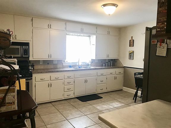 Cabinets to the ceiling