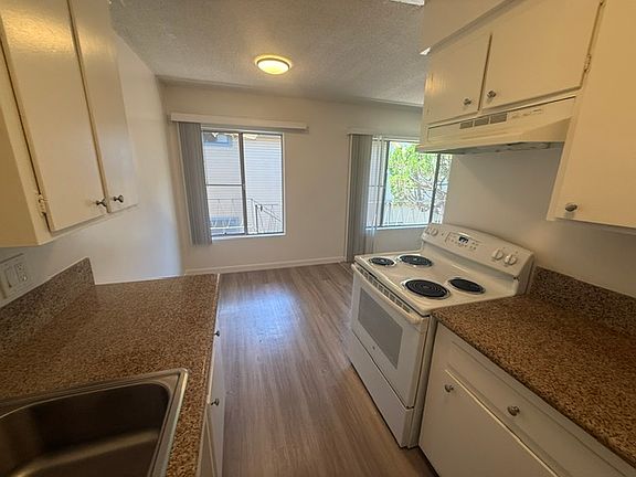 3rd image of 841 Grand Ave APT 6