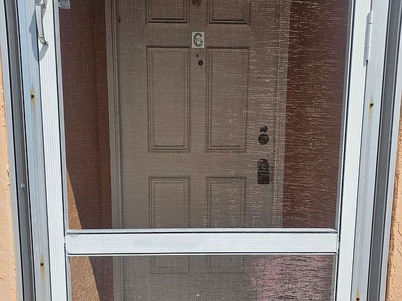 3rd image of 3823 SE 11th Pl APT 6
