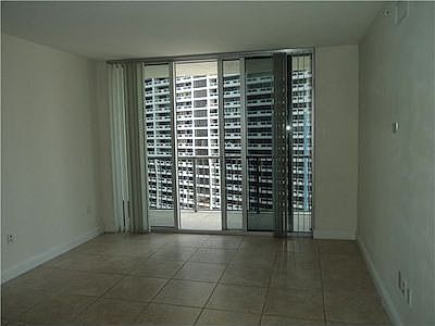 5th image of 1750 N Bayshore Dr APT 1904