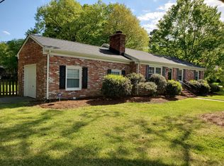 100 Willow Dr, Williamsburg, VA 23185