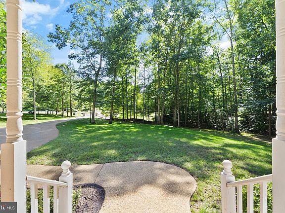 3rd image of 13990 Holly Forest Dr