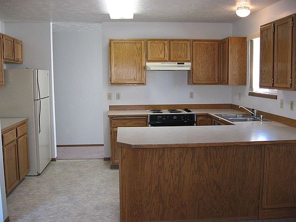 2nd image of 318-320 N Sherman Ave
