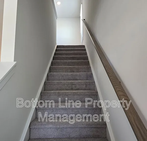 1010 Whistling Pl — Photo 16