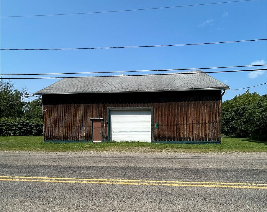 1st image of 2861 North Rd #27