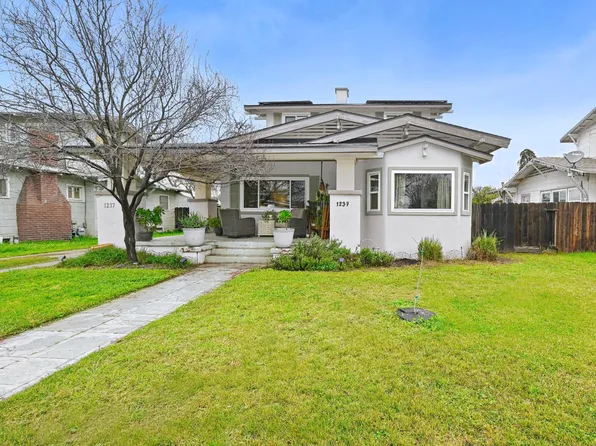 1237 N Adoline Ave, Fresno, CA 93728