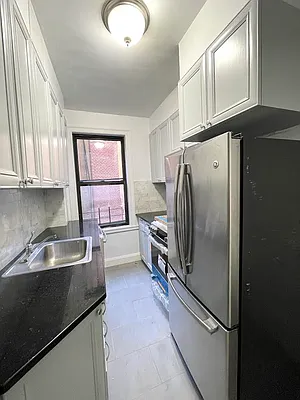 Rented by (Legacy) NY Quality Living Uptown | media 8