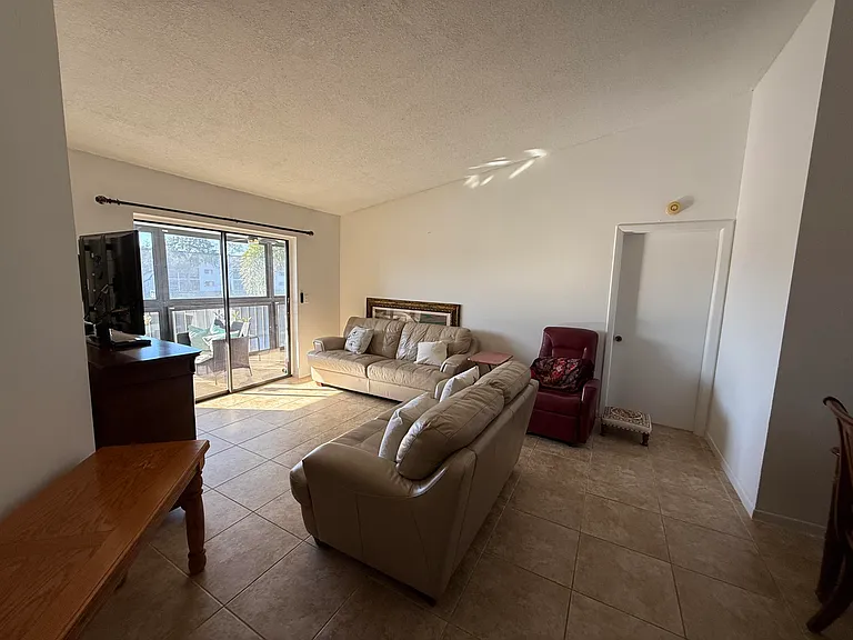 15445 Lakes Of Delray Blvd #204 — Photo 6