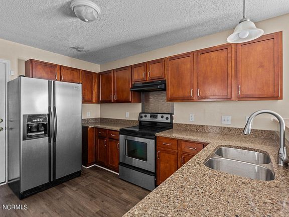 4th image of 1206 Wyngate Drive