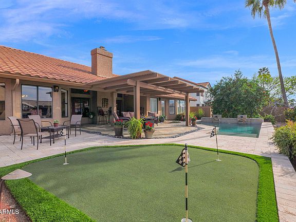 3rd image of 518 S LAGOON Drive