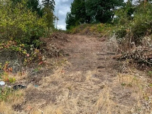 1653 &1657&1649&1645 Sound Ridge Drive, Bremerton, WA 98312
