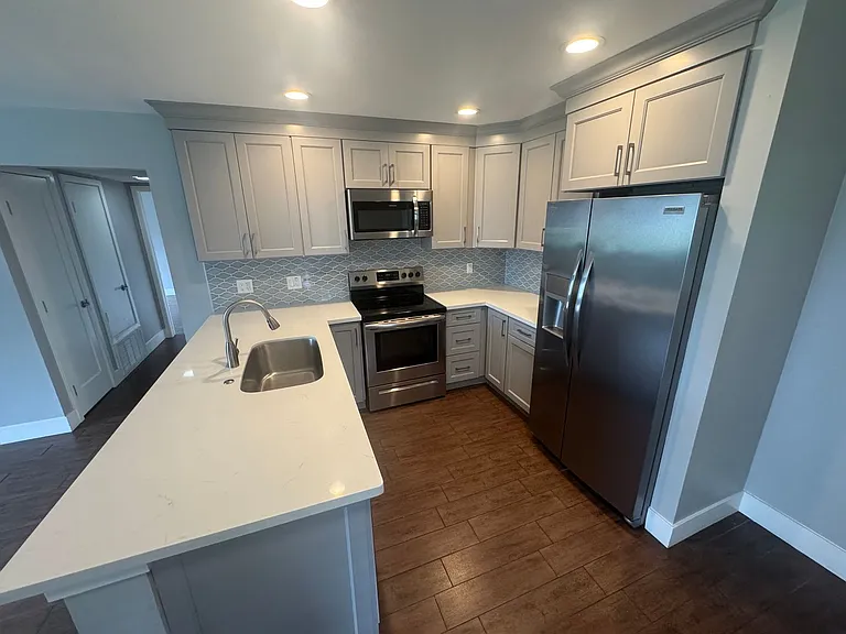 5619 42nd Street — Photo 10