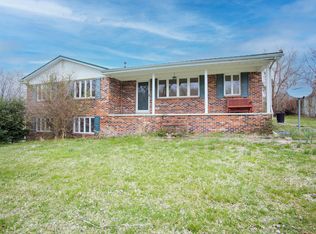 3802 Paint Creek Rd, Stanton, KY 40380