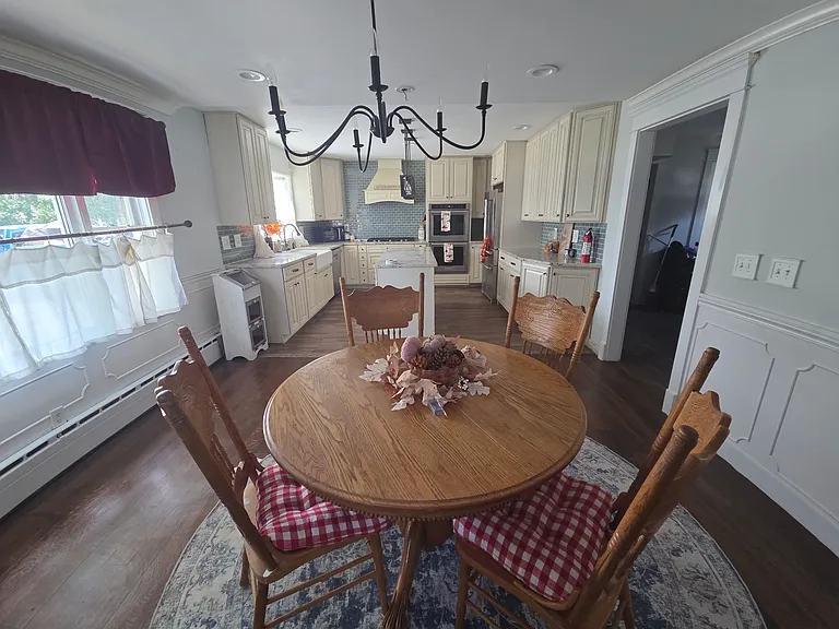 2516 W Johnsburg Rd — Photo 2