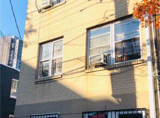 16847 93rd Ave, Jamaica, NY 11433