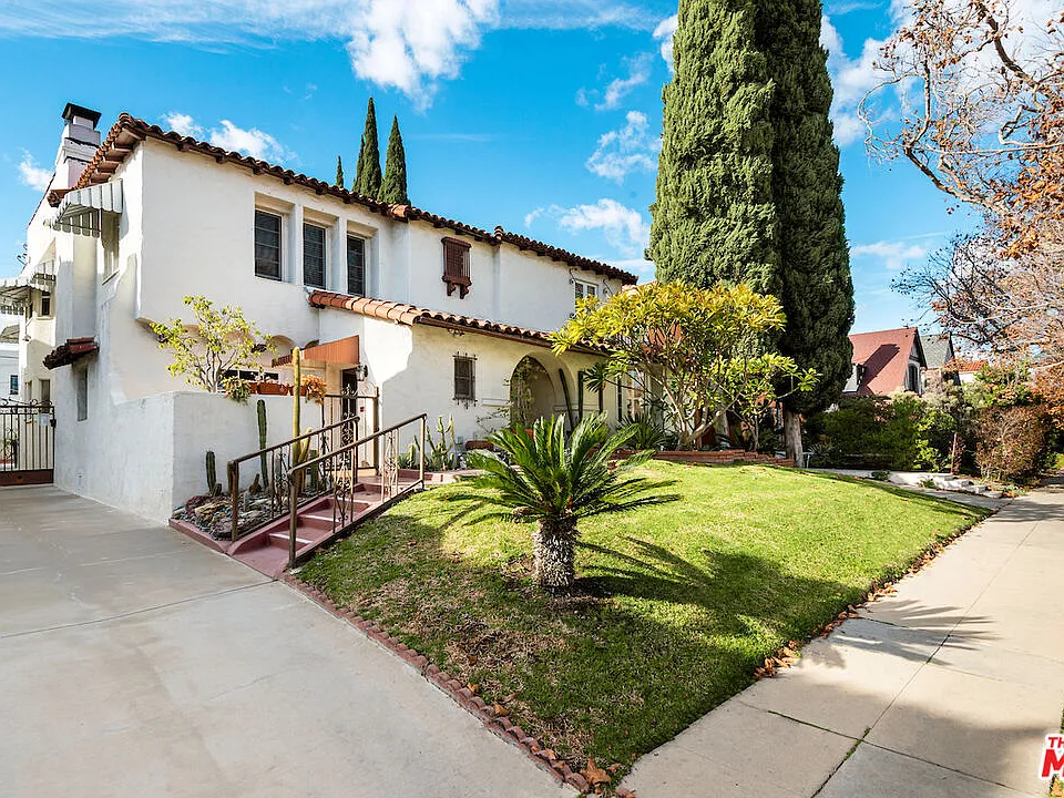 119 N Orange Dr