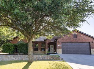 120 Hummingbird Dr, Weatherford, TX 76088