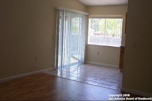 4th image of 9602 IVY BEND