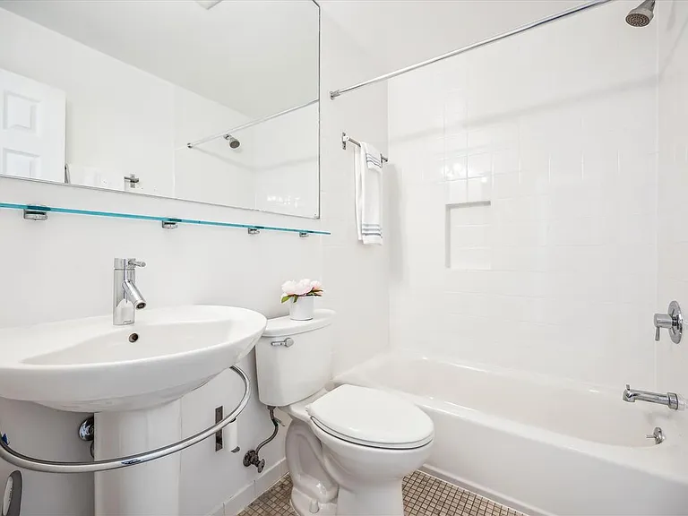6705 Hillandale Rd — Photo 13