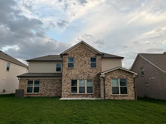 835 Chalkstone Ln — Photo 34
