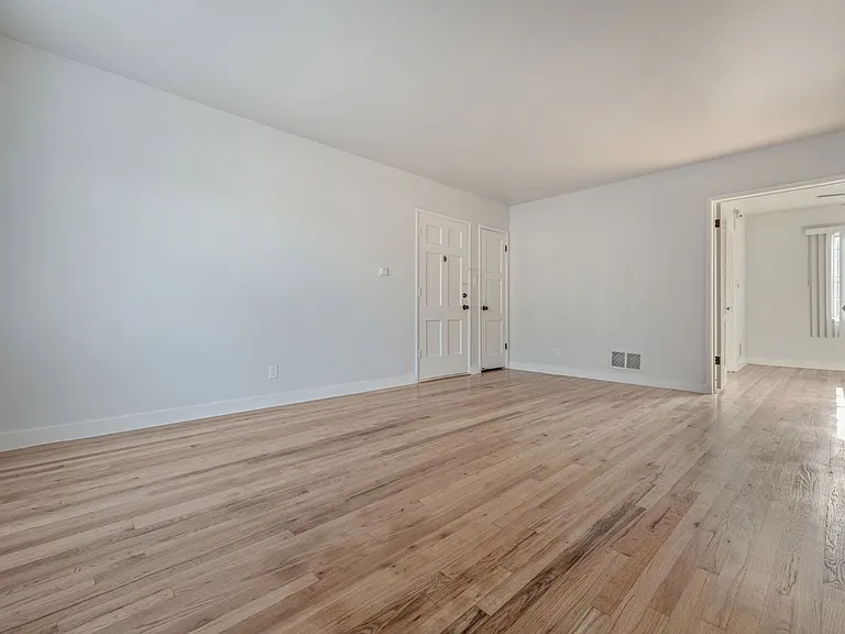 4320 Santa Rosalia Dr #B1 — Photo 8