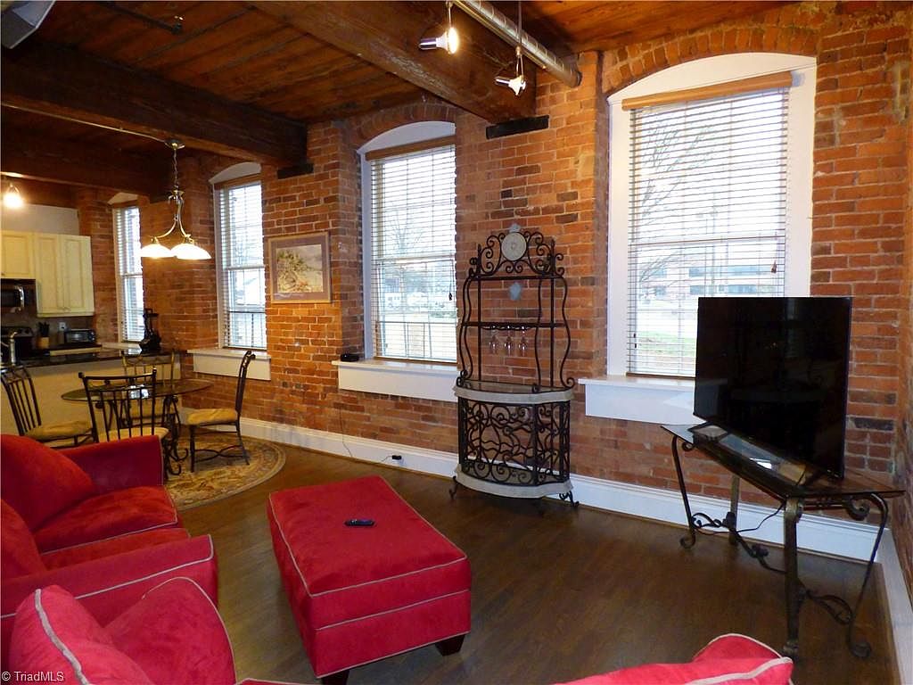 836 Oak St STE 305, Winston Salem, NC 27101 Zillow