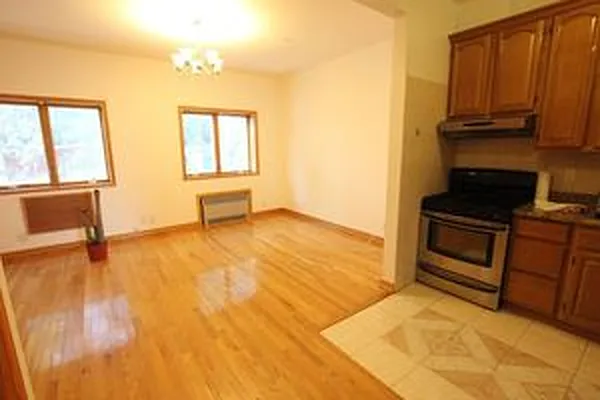 Rented by Bedford 6 Real Estate | media 42