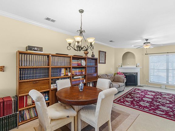 5th image of 4145 Seabrook Ln