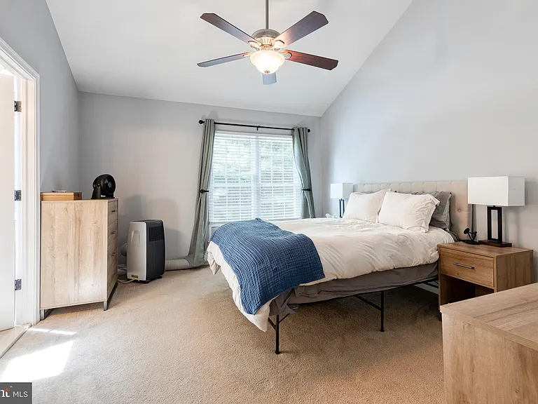 708 Leister Dr — Photo 11