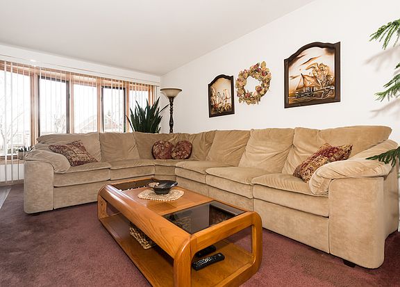 2nd image of 3242 N Oriole Ave