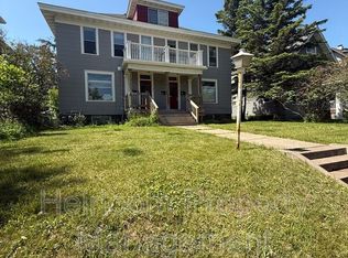 2105 E 5th St, Duluth, MN 55812