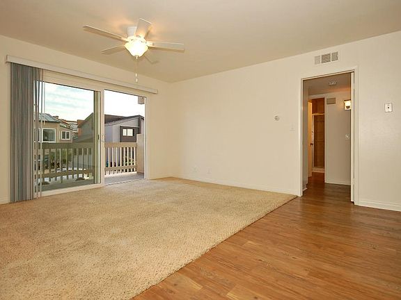 4th image of 3580 Carlsbad Blvd APT E