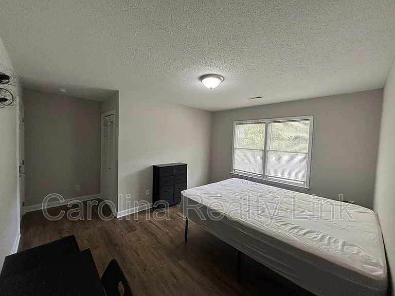 7231 Leaves Ln #6 — Photo 5