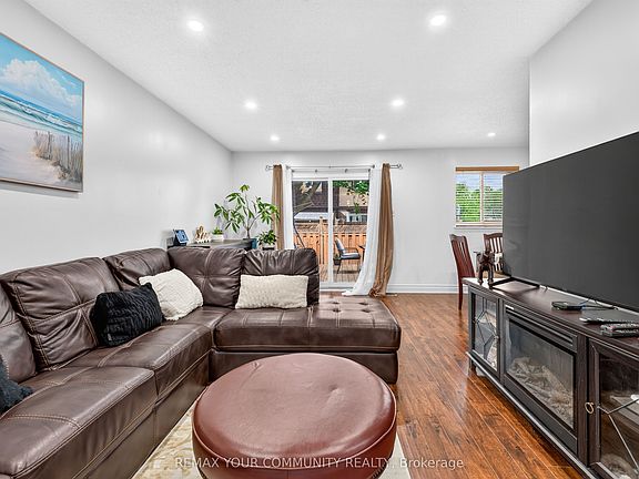 5th image of 93 Hansen Rd N #11