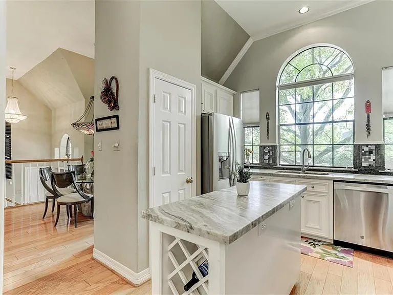 1706 Country Squire Dr — Photo 12