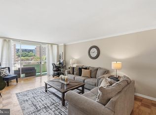 3001 Veazey Ter NW APT 923, Washington, DC 20008