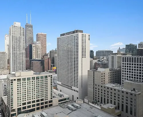 440 N Wabash Ave Photo 1