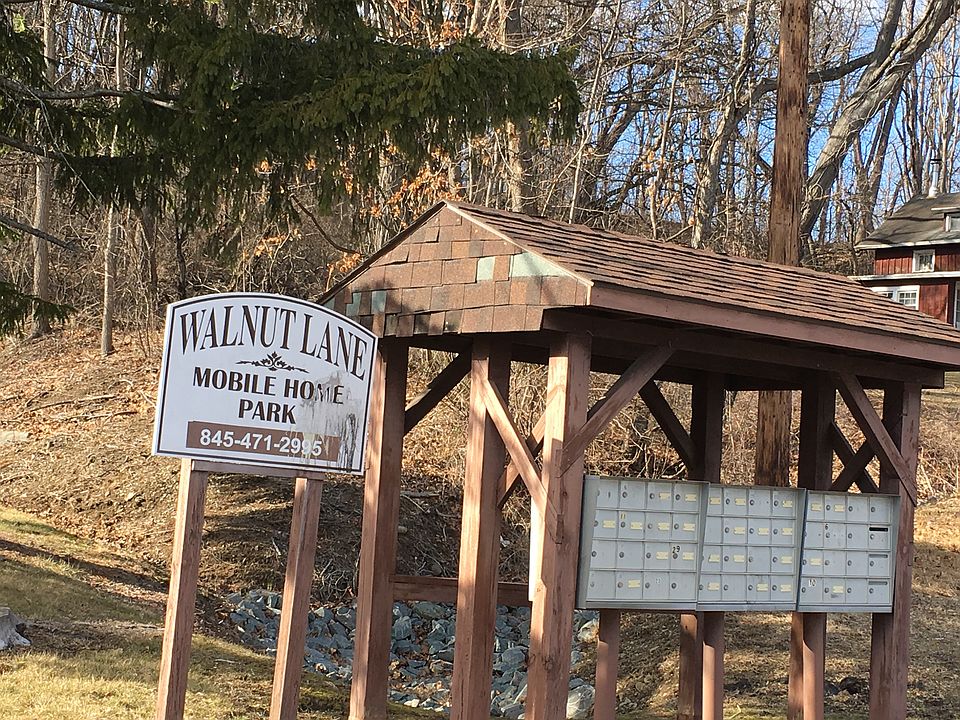 1st image of 18 Walnut Park Ln