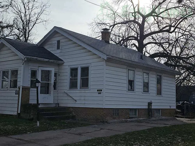 824 W Macqueen Ave — Photo 7