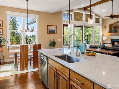 17722 E Lake Desire Drive SE, Renton, WA, 98058