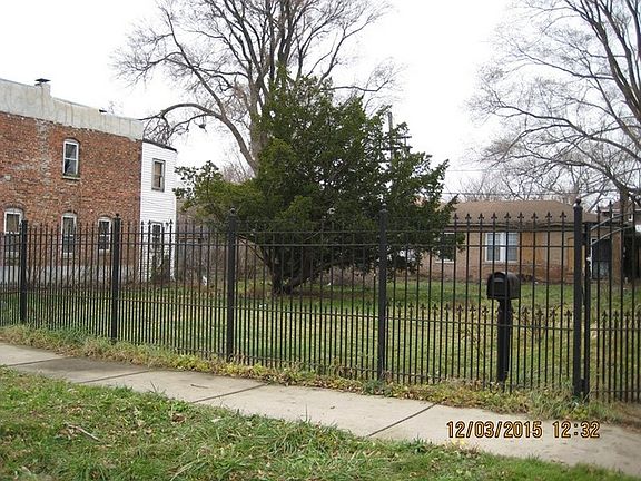 4th image of 7636 S Greenwood Ave