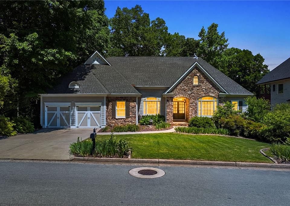 1st image of 2490 Wild Iris Ln