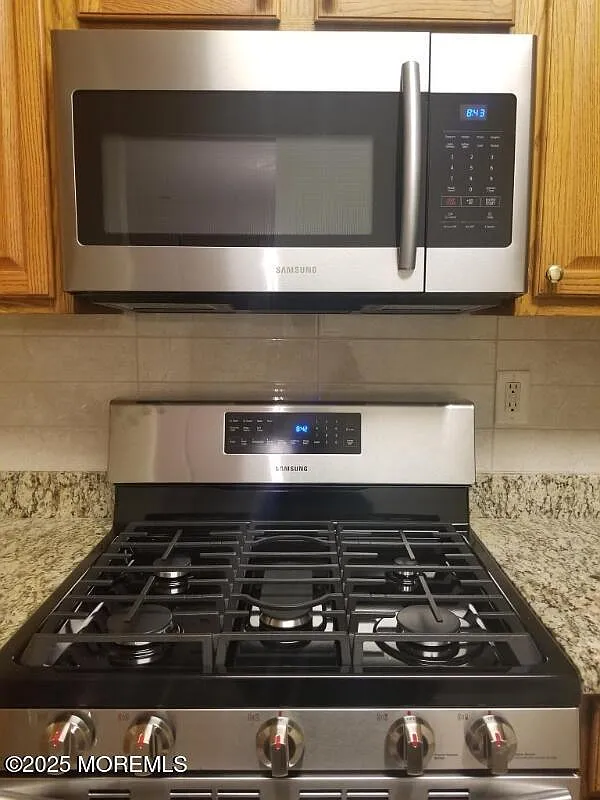 2 bed, 1592 sqft, $3,050 — Photo 3
