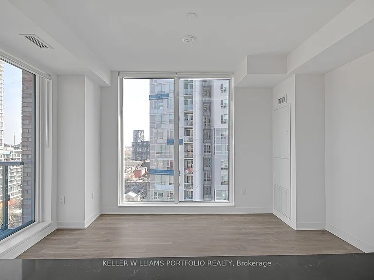 130 River St #1302 — Photo 20