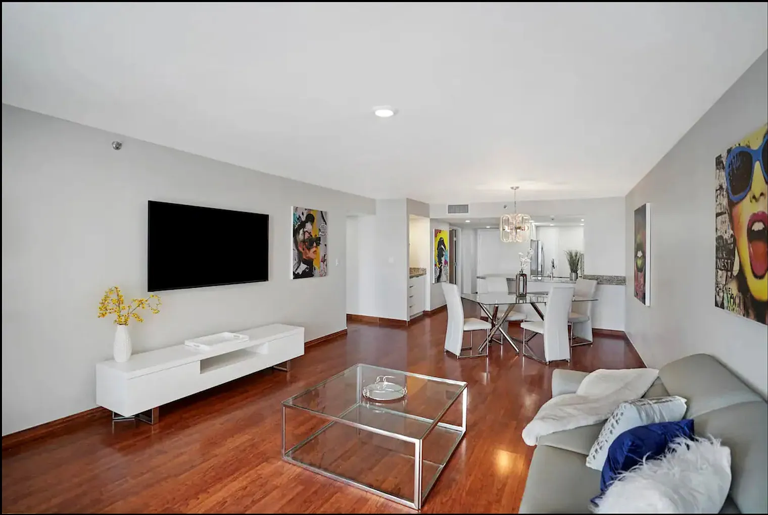 3 bed, 2.0 bath, 1506 sqft, $5,724 — Photo 2